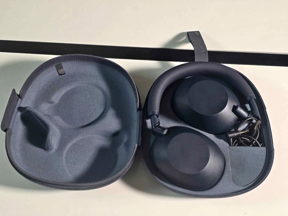 Sony WH-1000XM6 Noise Cancelling Headphones with Case