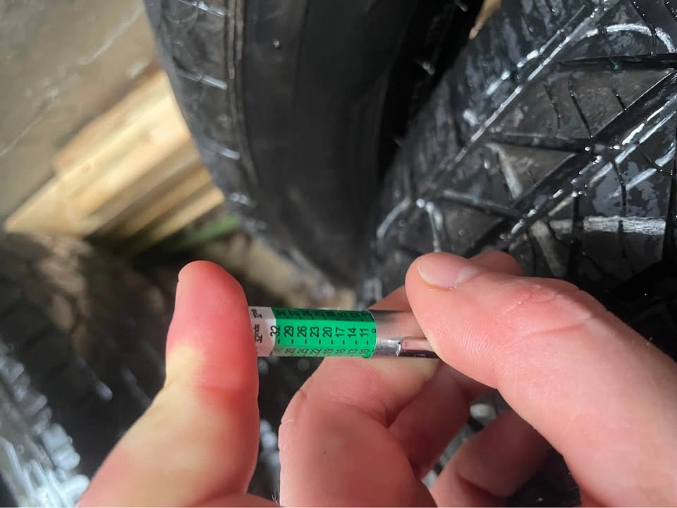 225/60R16 Hankook All Season Tires - photo 5
