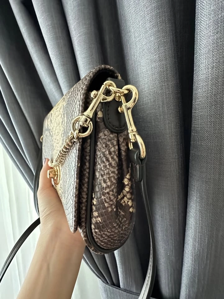 Coach Mini Ruby Crossbody Bag Style F35916 - Like New - photo 2