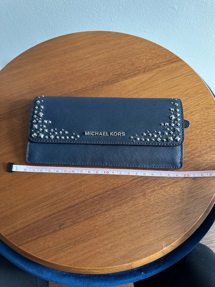Michael Kors Navy Blue Wallet - Large - photo 2