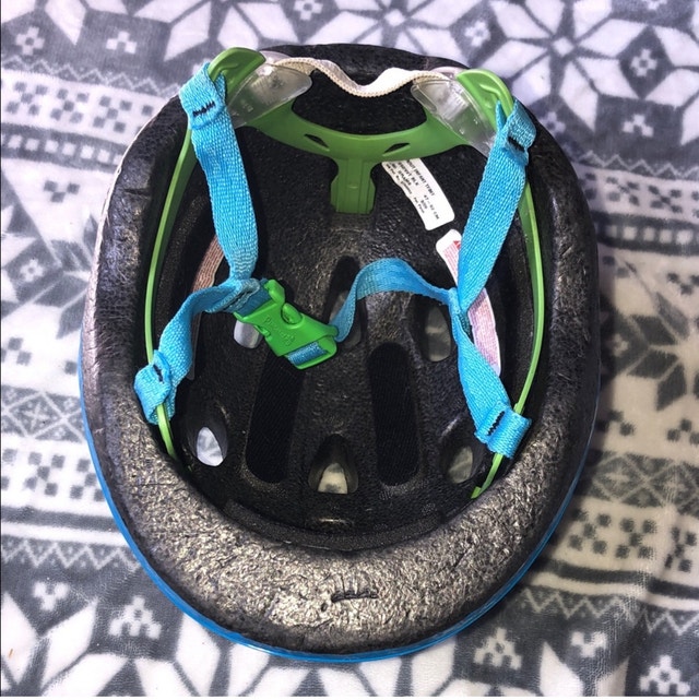 Bell Kids Helmet - photo 3