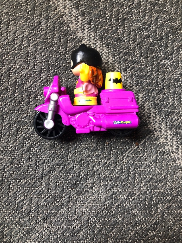 Fisher Price Batgirl Motorcycle - photo 2