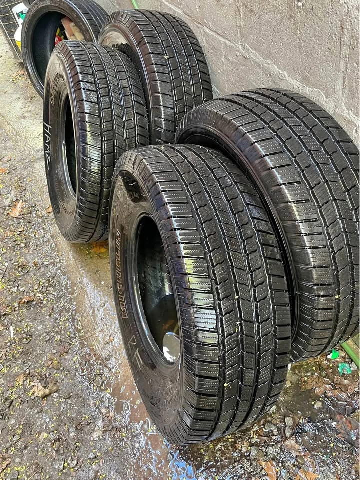 265/70R16 Michelin Defender LTX NEW Set of 4 Tires