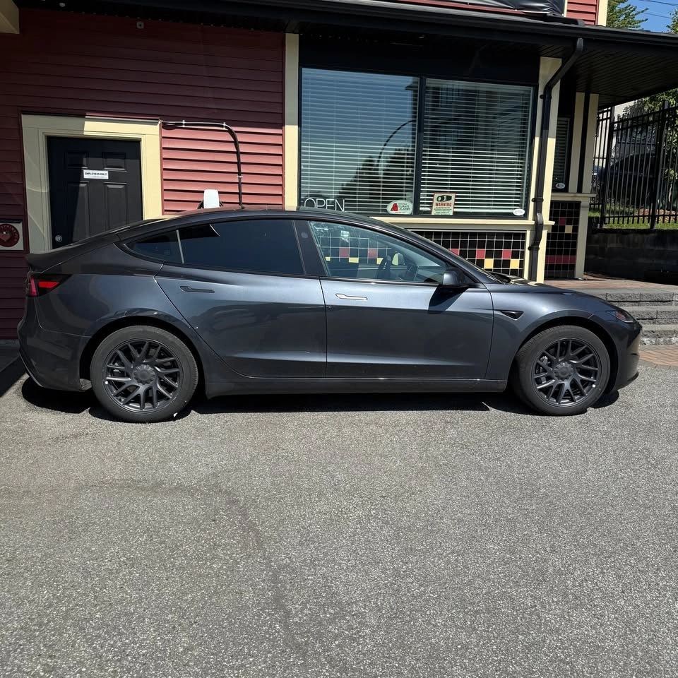 2024 Tesla Model 3 Standard Range Plus - photo 3