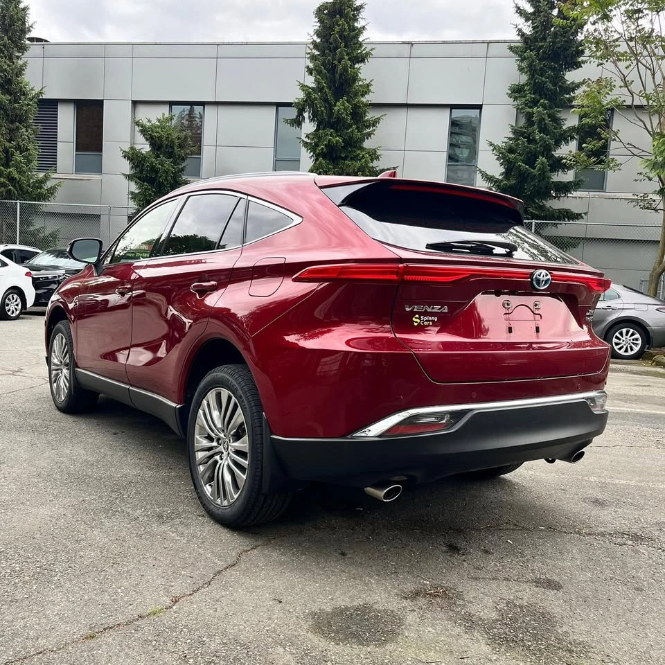 2022 Toyota Venza Hybrid AWD | No Accidents - photo 2