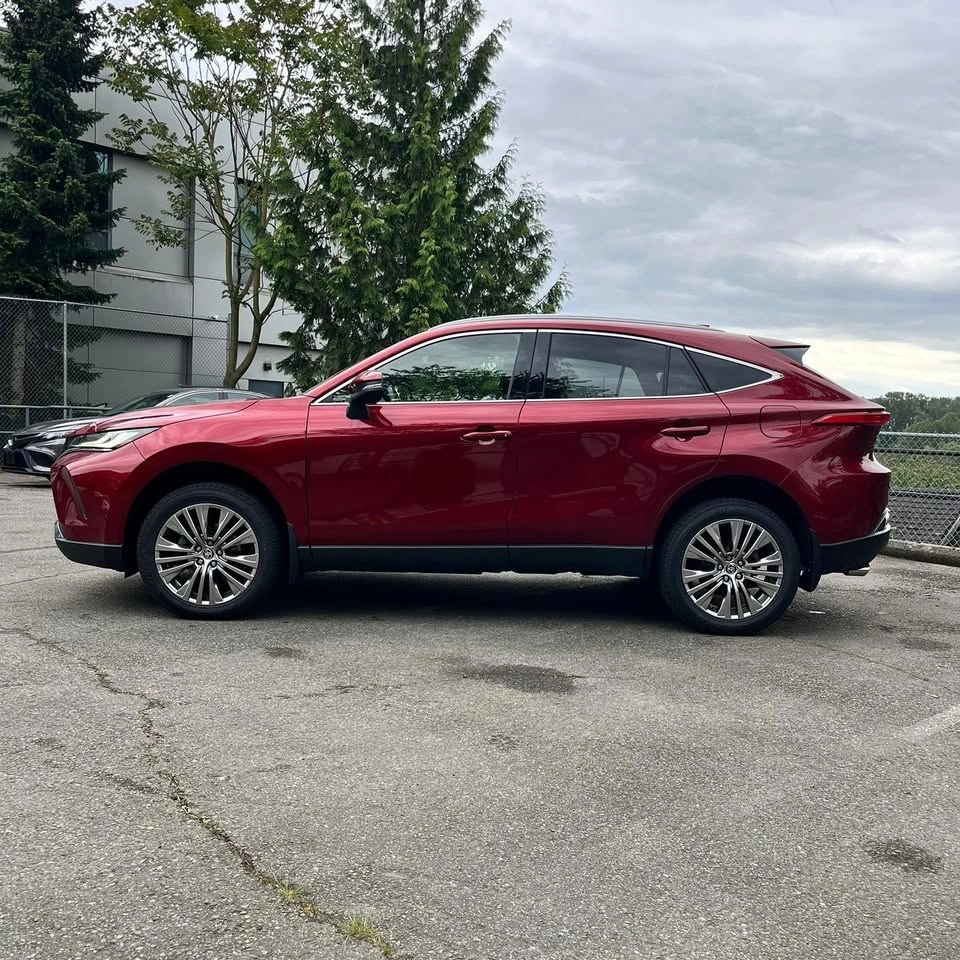 2022 Toyota Venza Hybrid AWD | No Accidents - photo 3