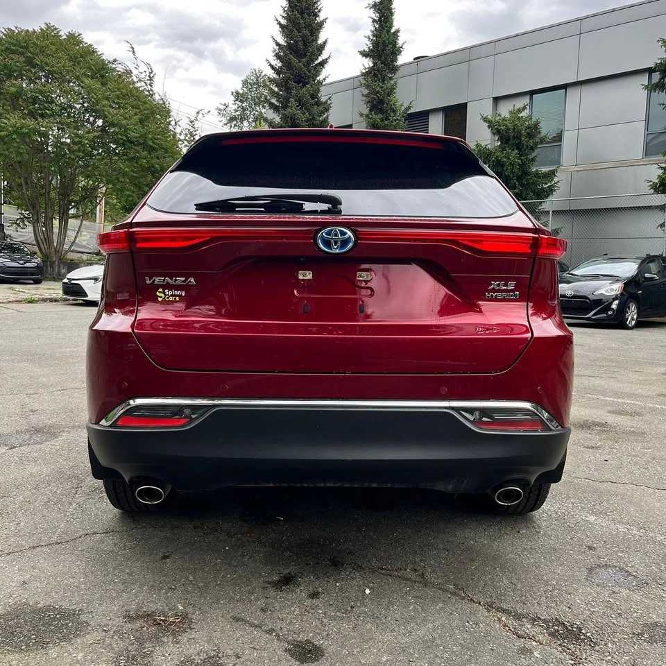 2022 Toyota Venza Hybrid AWD | No Accidents - photo 4