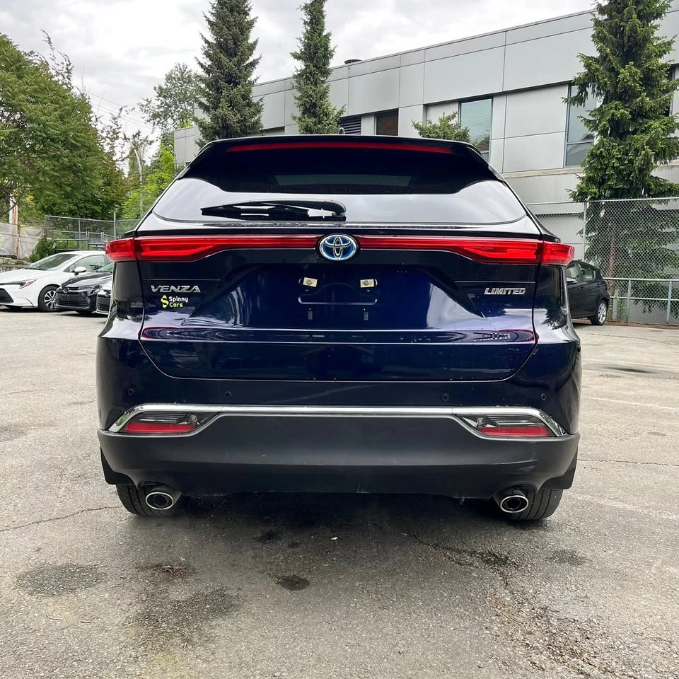 2023 Toyota Venza Limited AWD - photo 4