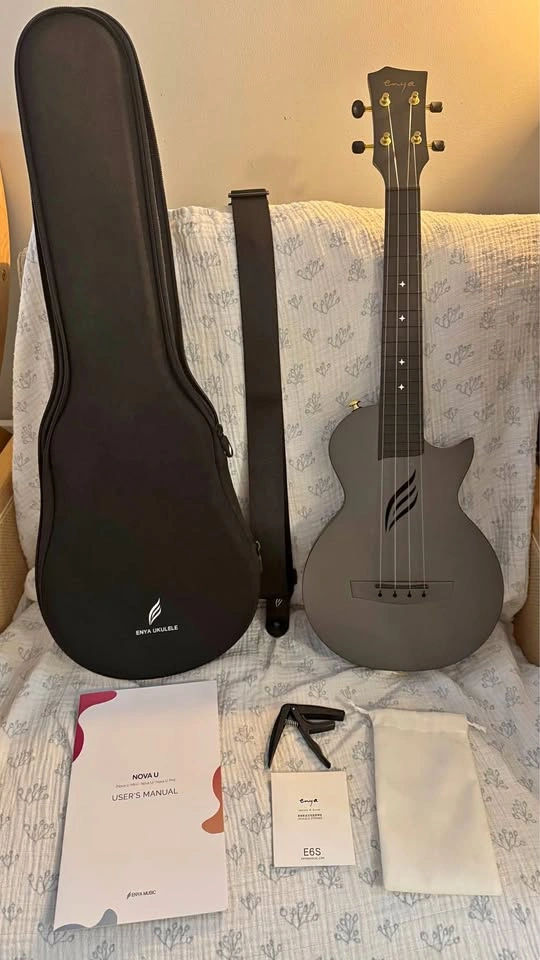 Enya Concert Ukulele Nova U 23" - Carbon Fiber, Waterproof