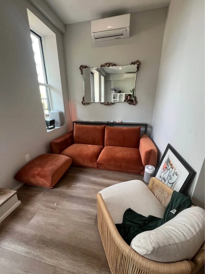 Rust Orange Velvet Sectional Sofa + Ottoman | Daals Brand New - photo 2