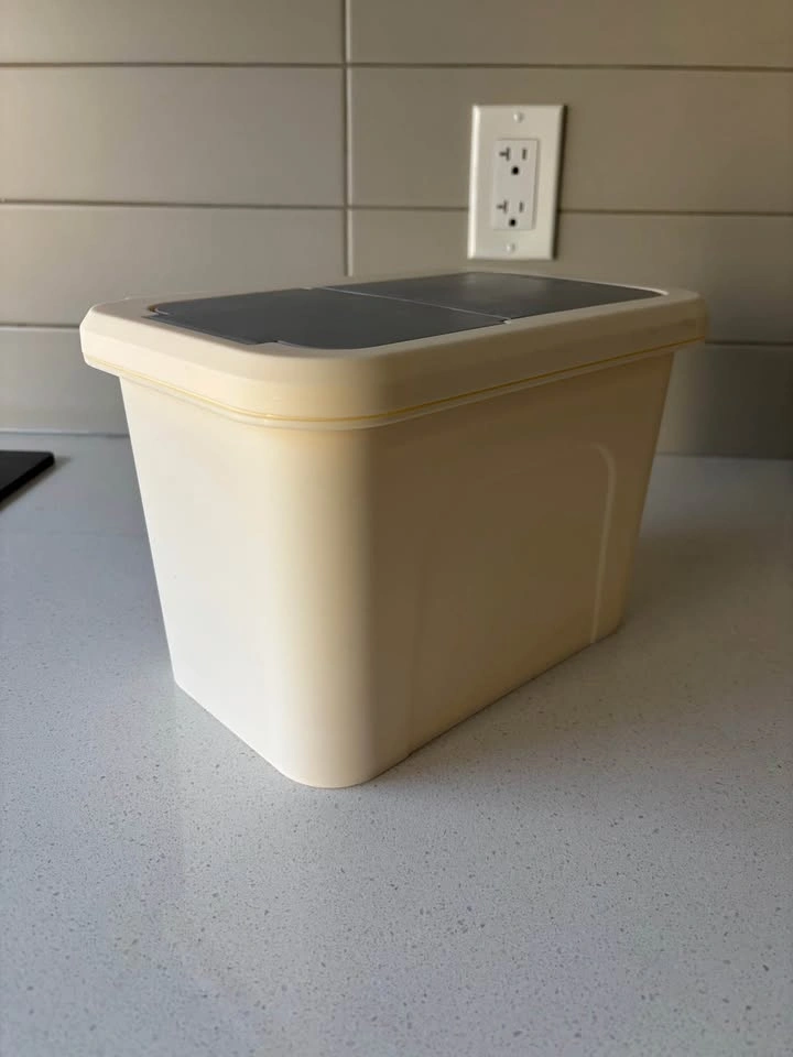 Kitchen compost bin with push-open lid - photo 3