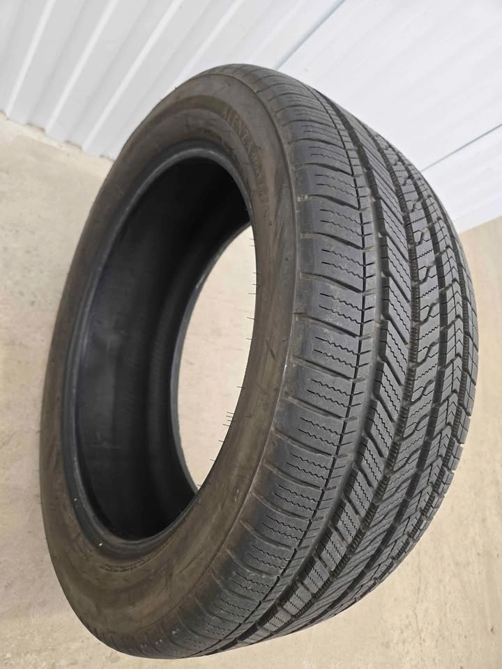 275/45R20 Bridgestone Alenza Tire - photo 3