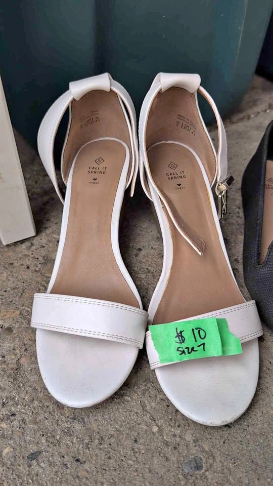 Wedge heel dress shoes