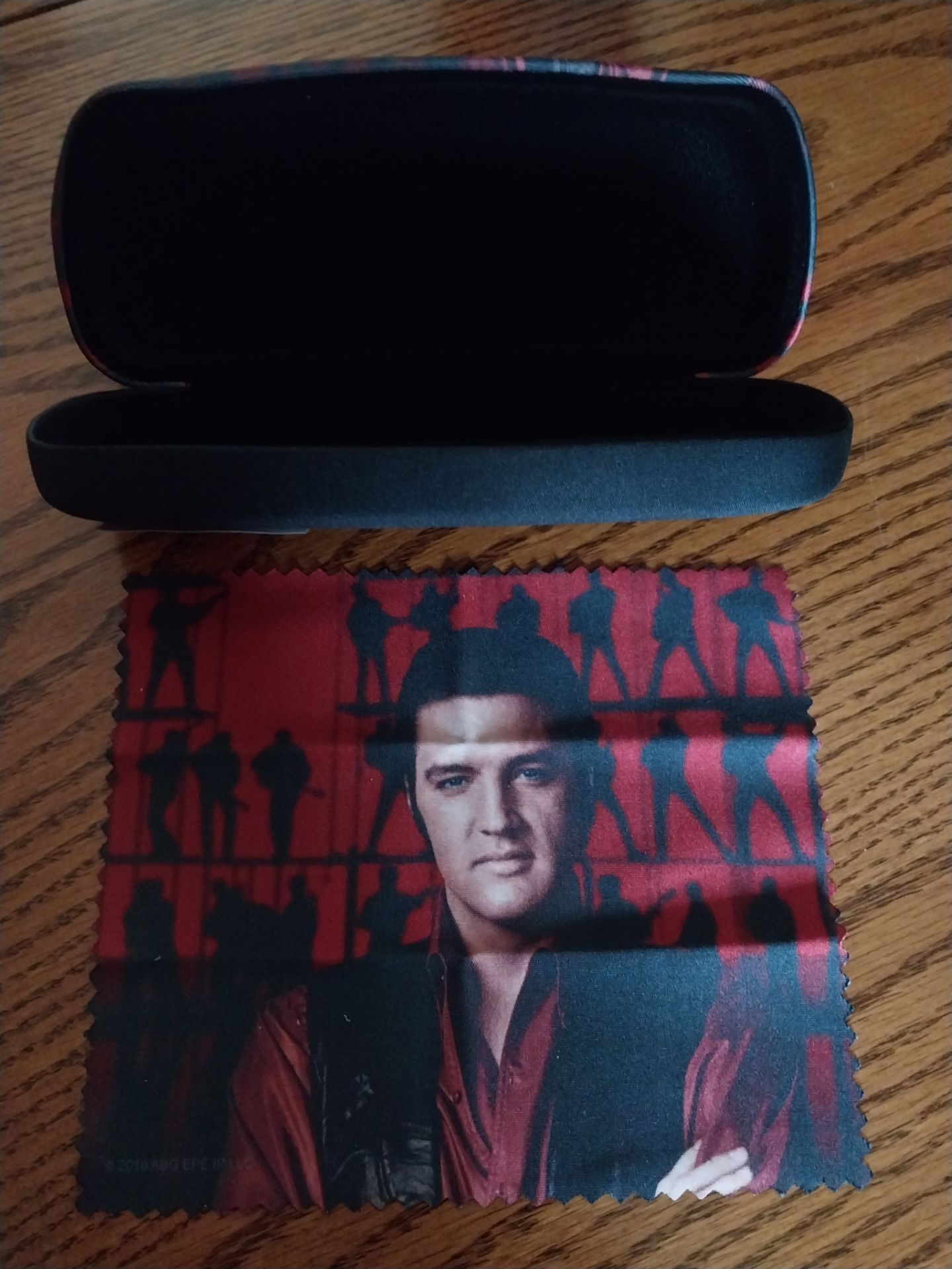 Elvis Eyeglass Case & Cloth - Great Gift! - photo 2