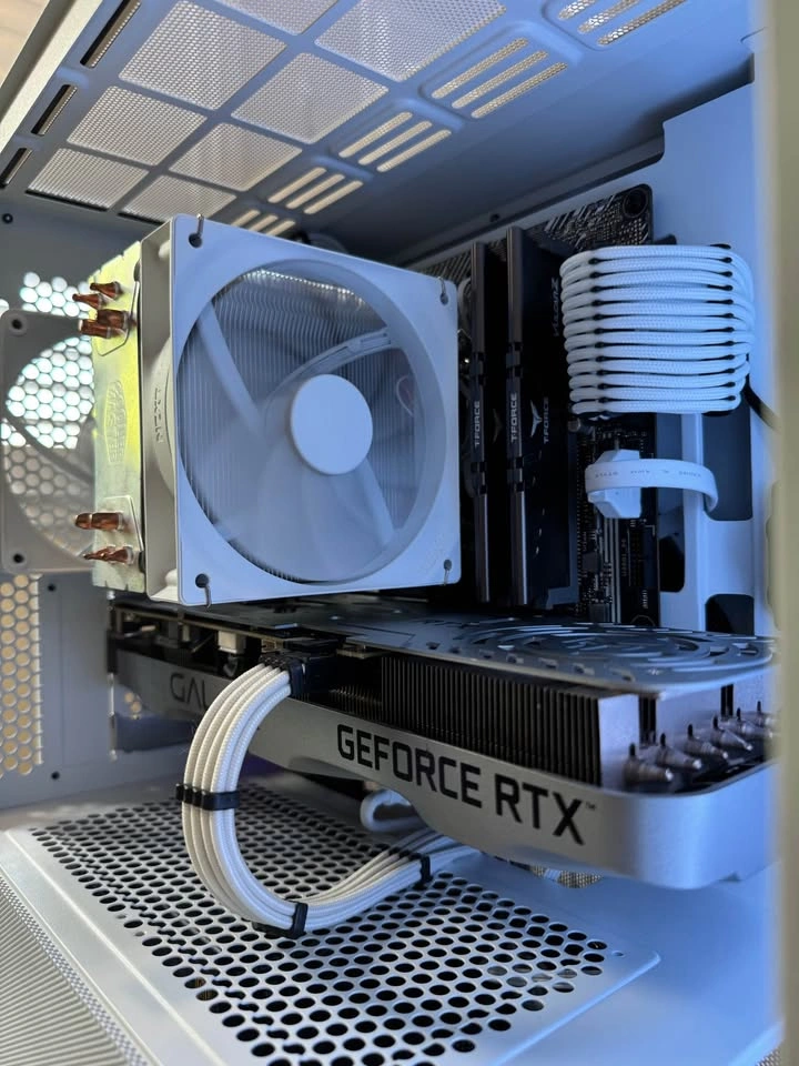 Gaming PC (i7 10700K + RTX 3070 + 16GB DDR4) - photo 2