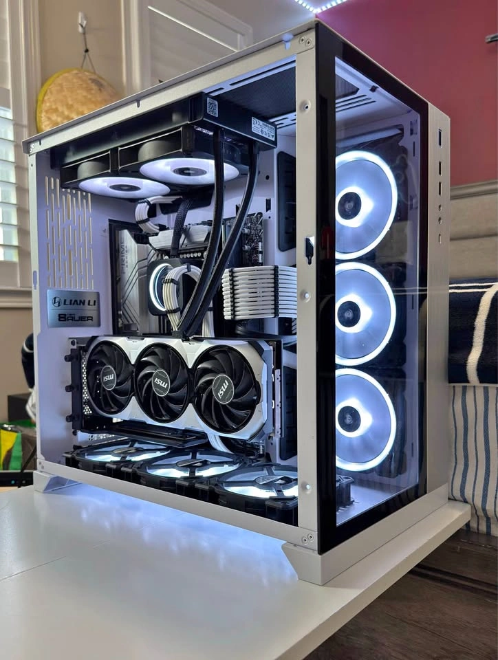 Gaming PC (i9 12900K + RTX 4070 + 32gb DDR5)