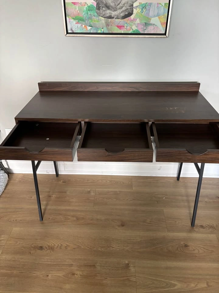 Desk & Chair - photo 3
