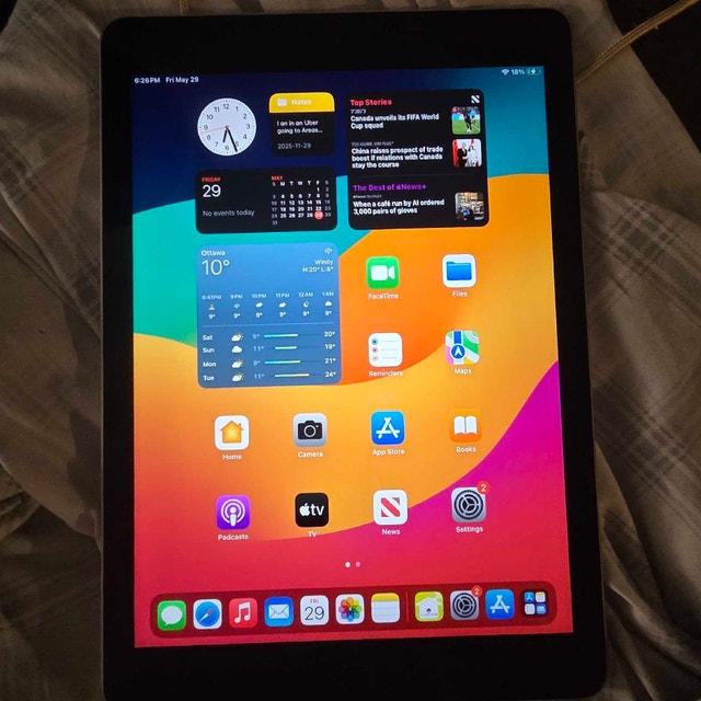 Ipad 3rd Gen 128GB - Case and Metapen