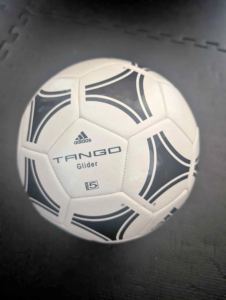 Adidas Tango Glider Soccer Ball Size 5