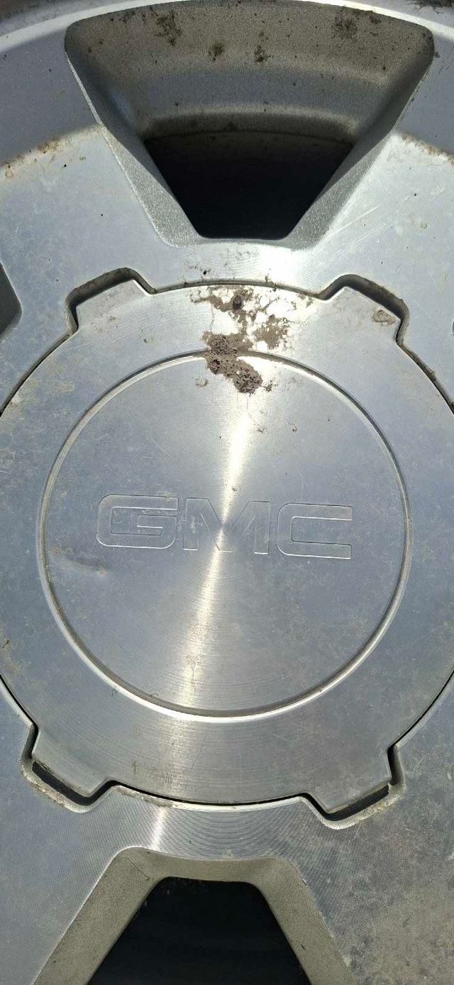 GMC/CHEVROLET ALLOY RIMS 18" - photo 2
