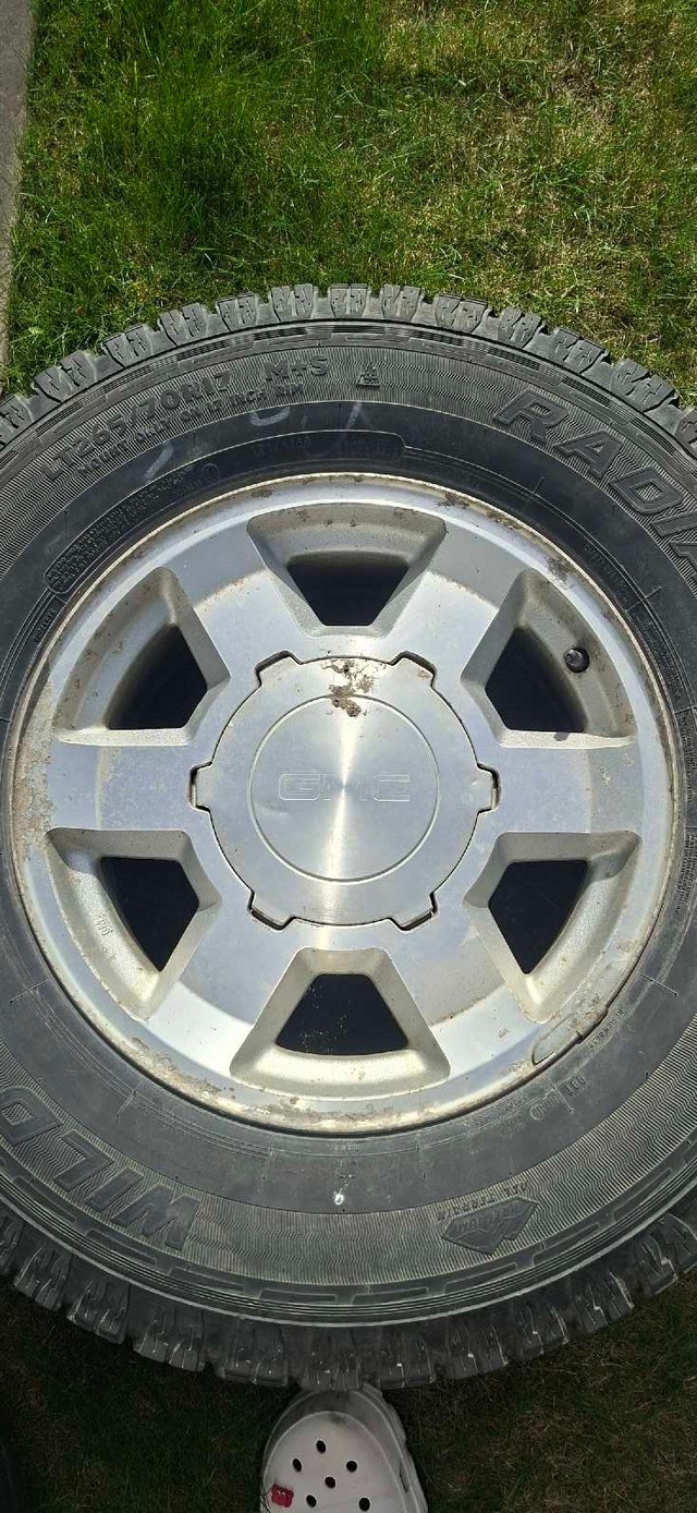 GMC/CHEVROLET ALLOY RIMS 18" - photo 4