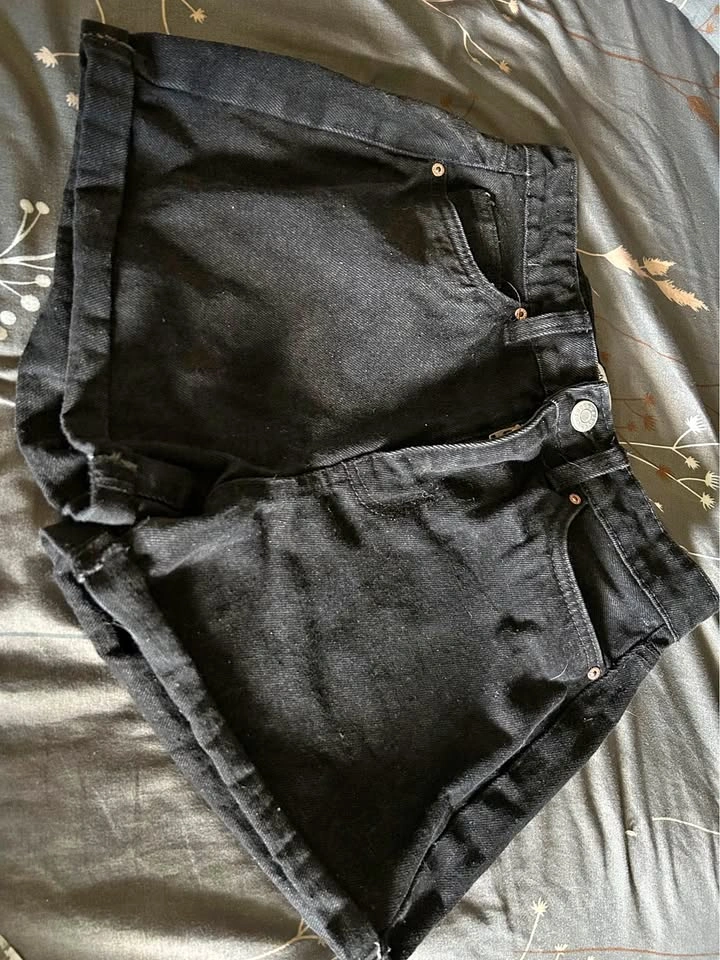 Refuge Denim Mom black denim shorts size 0