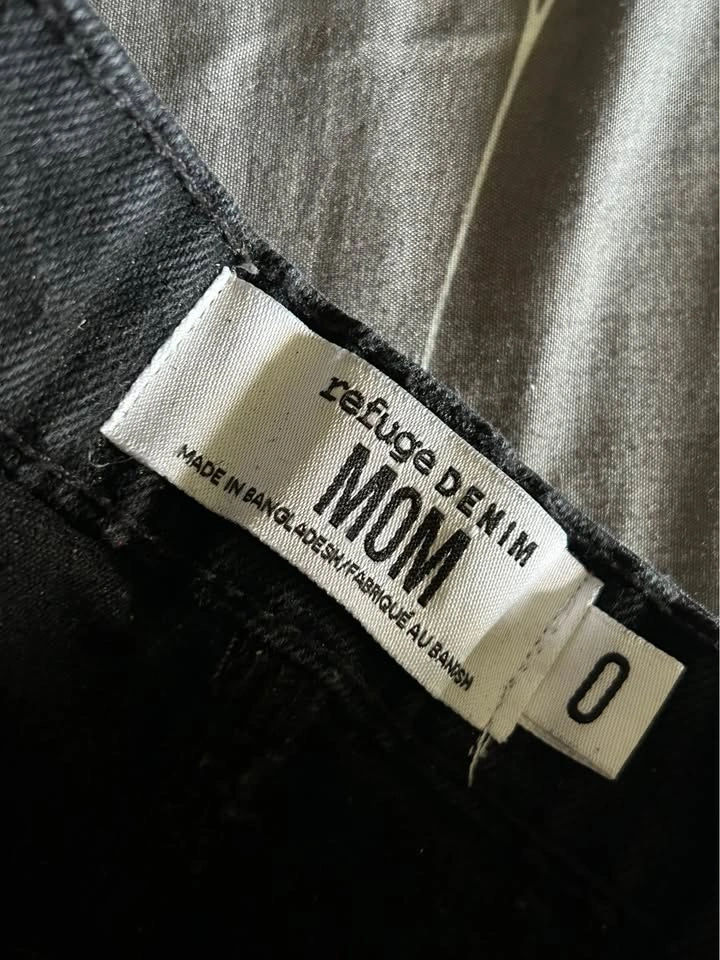 Refuge Denim Mom black denim shorts size 0 - photo 4