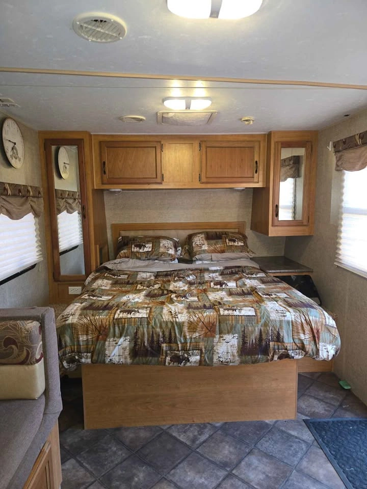 2013 KZ Spree 231BHS 40th Anniversary Travel Trailer - photo 2