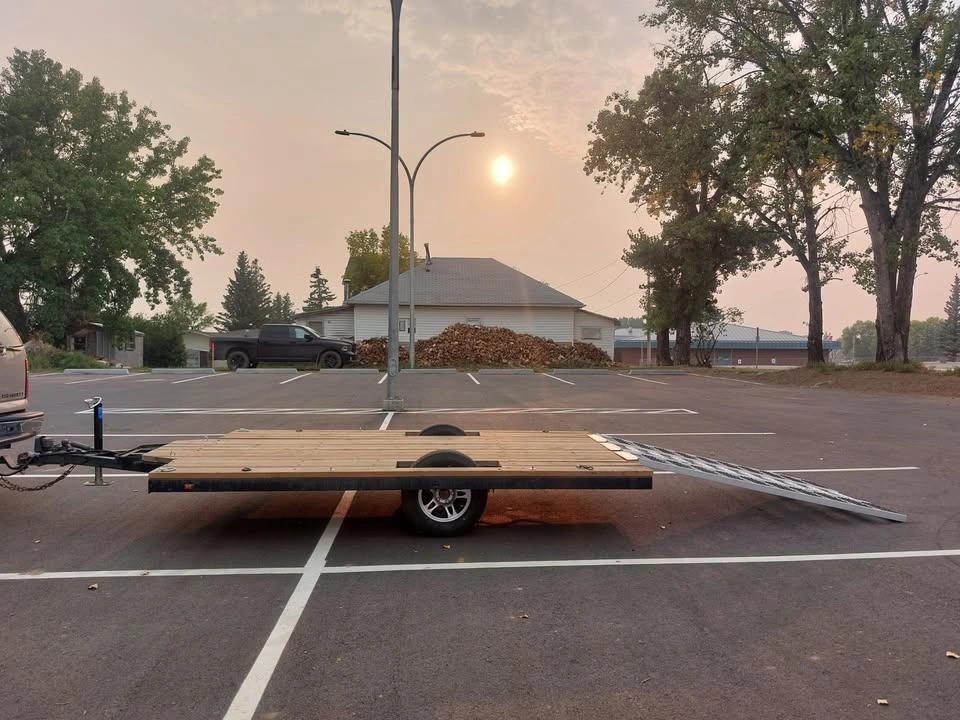 2018 Lionel Motorsport Low Deck Trailer - photo 2