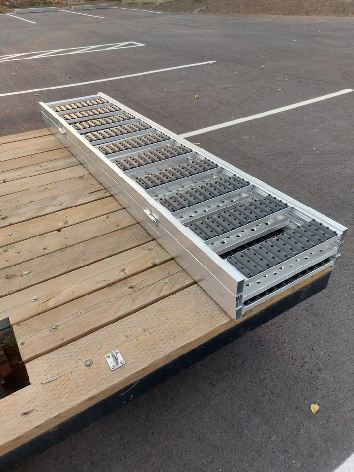 2018 Lionel Motorsport Low Deck Trailer - photo 4