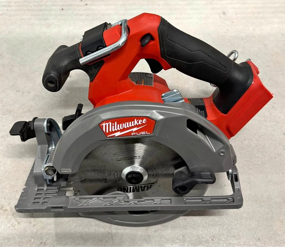 Milwaukee Circular Saw