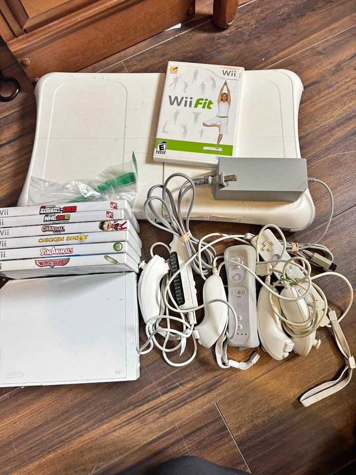 Nintendo Wii Console Bundle with Wii Fit and Games