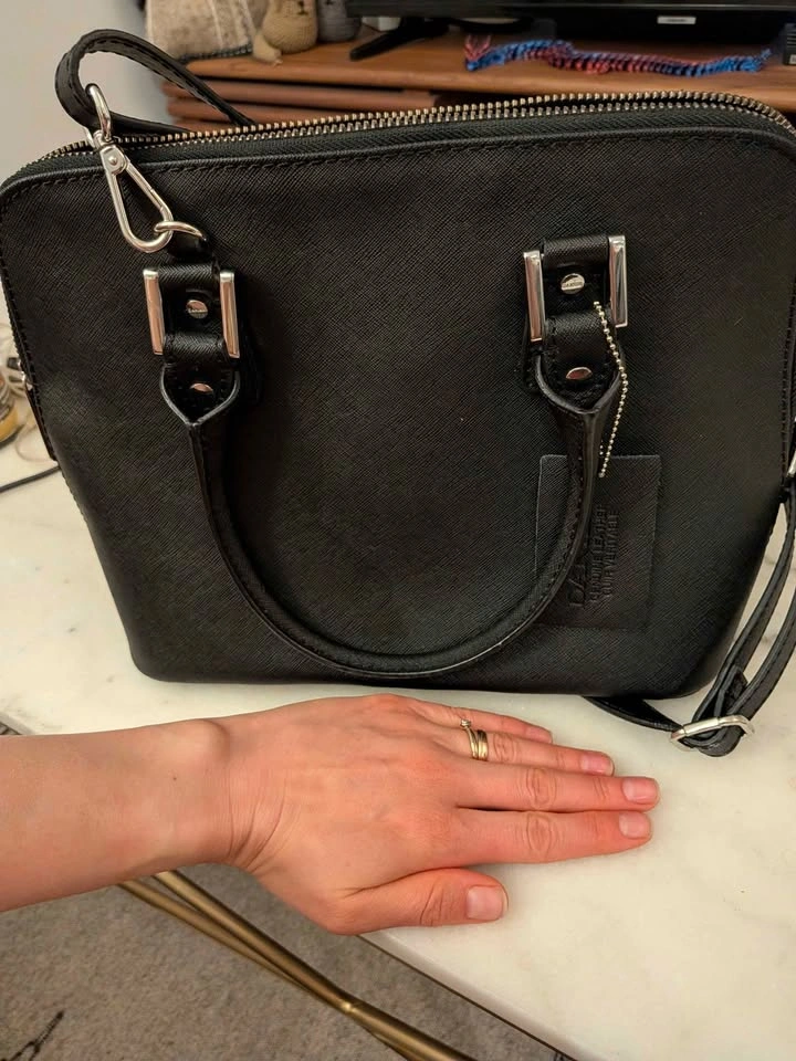 Danier Handbag New - photo 2