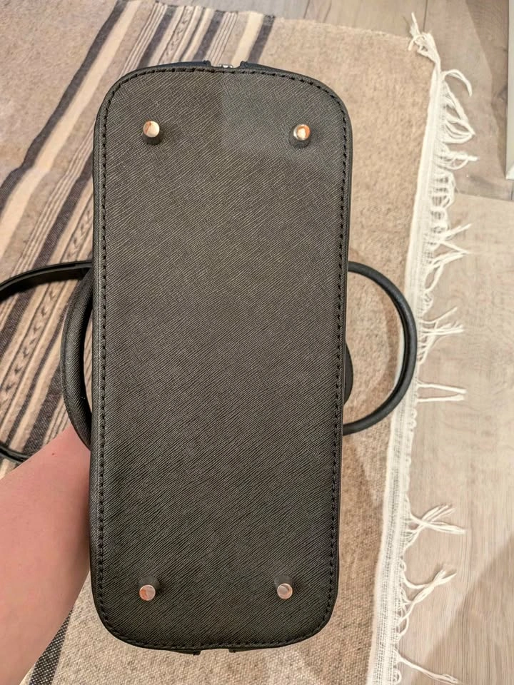 Danier Handbag New - photo 5