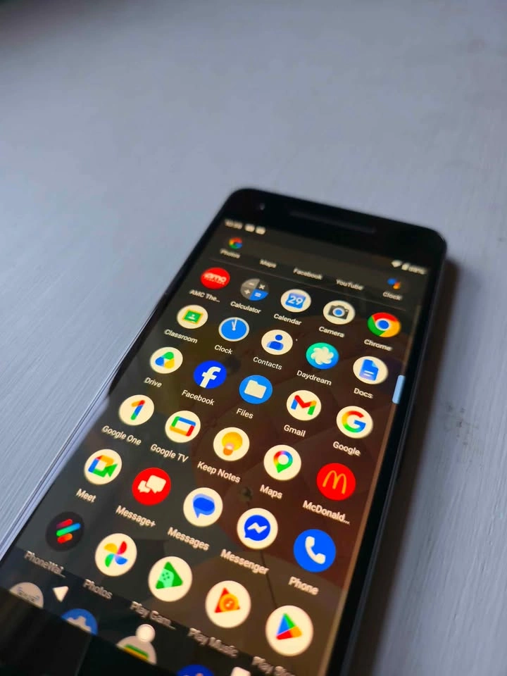 Google Pixel 2 'Just Black' 64GB Unlocked - photo 5