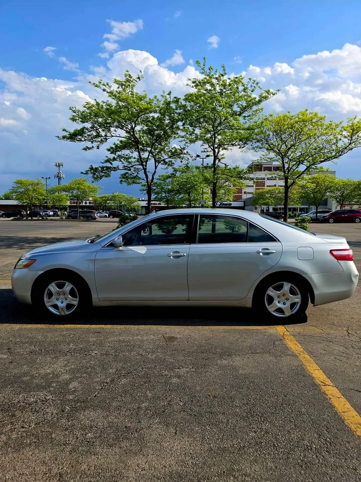 2007 Toyota Camry LE Sedan 4D - photo 4