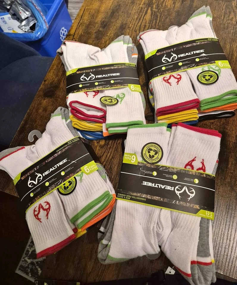Brand New Men's 6-Pack Crew Socks Size 7-11