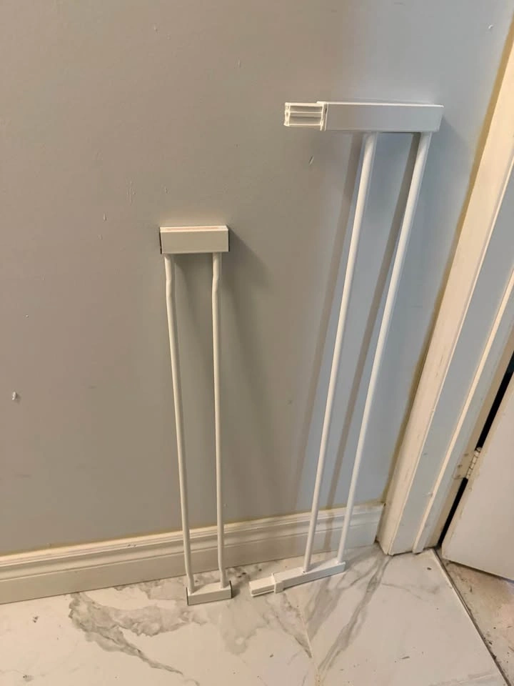 Pressure Mounted Walk Through Baby or Pet Gate - photo 3