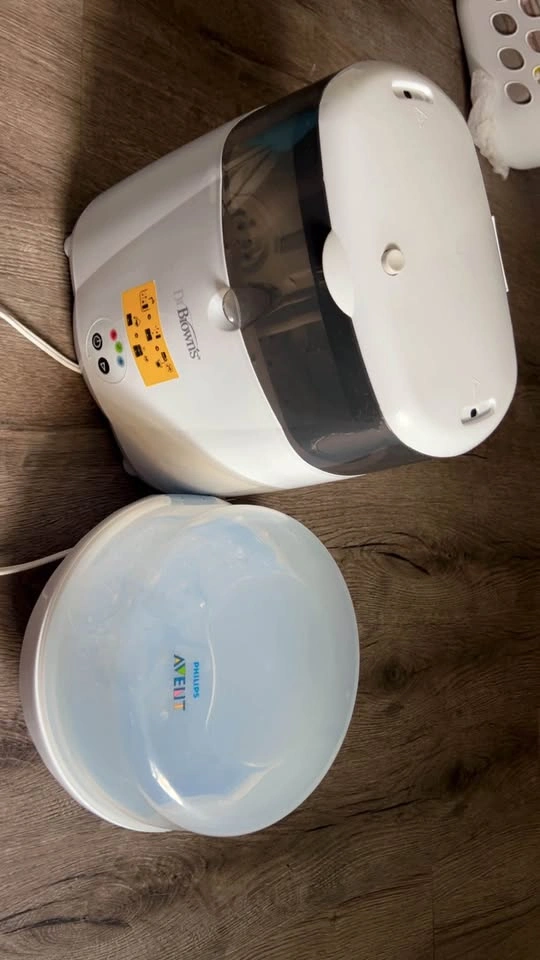 Dr. Brown's Sterilizer Dryer & Philips Avent Bottle Warmer - photo 3