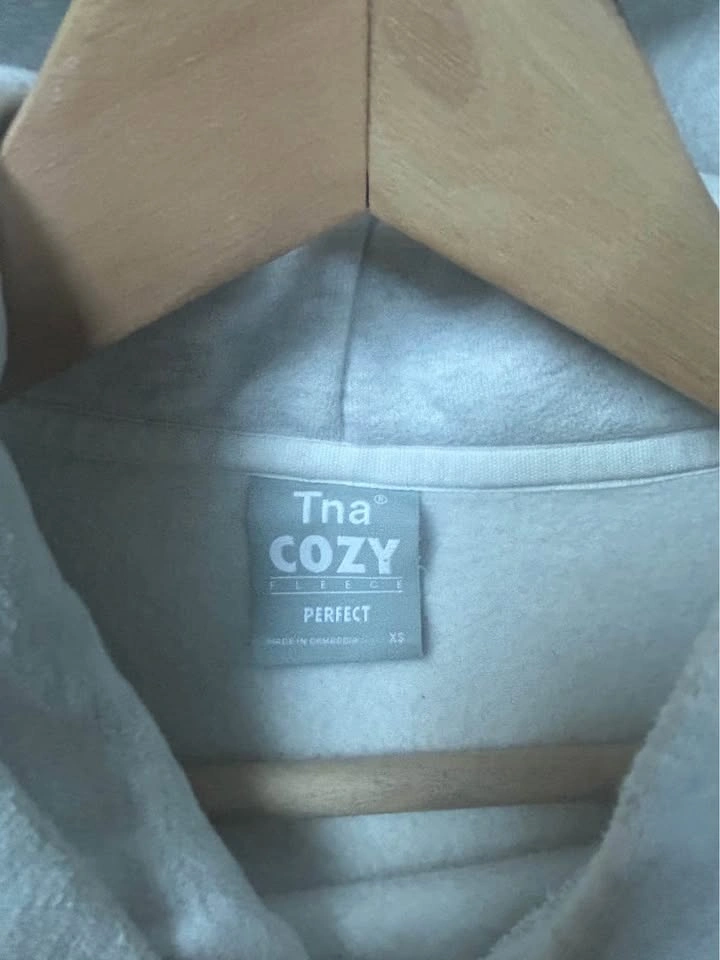 Aritzia TNA Cozy Sweatfleece Perfect Hoodie - photo 2