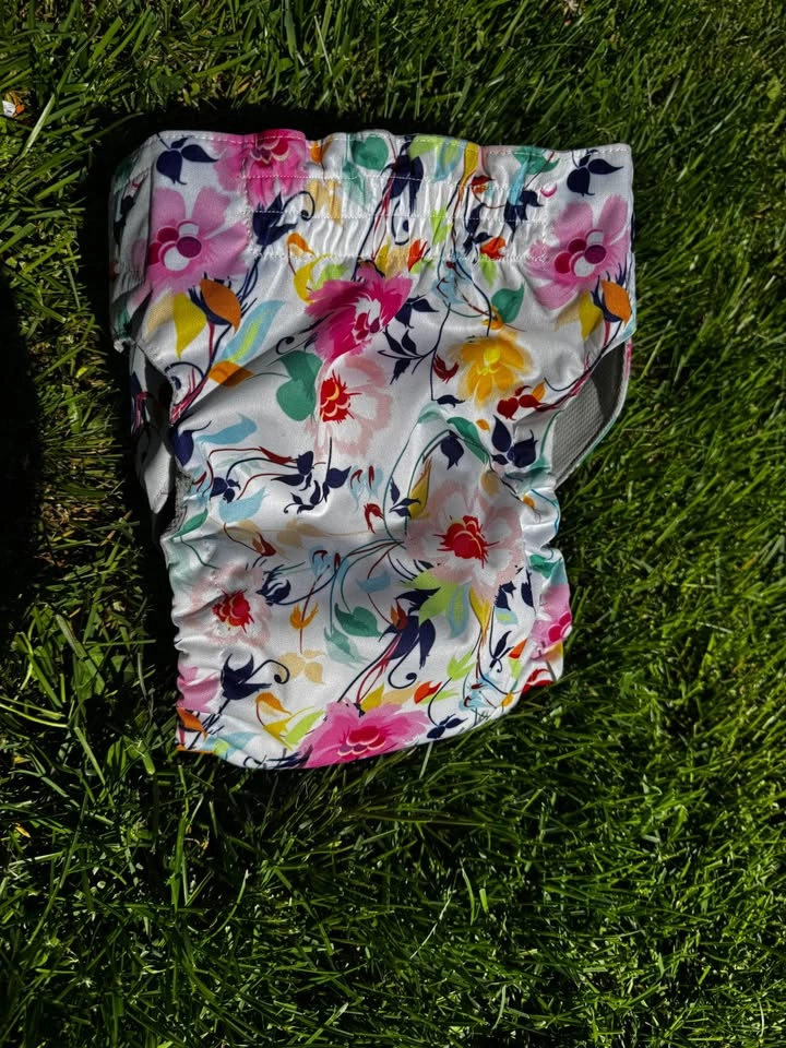 CuteBone Reusable Dog Diaper - Floral Pattern (No Tail) - photo 3