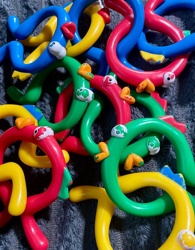 12pcs Vintage Interlocking Plastic Chain Fidget Toy