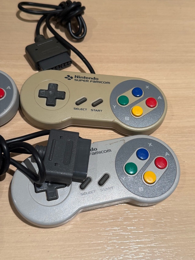SNES Controllers - photo 3