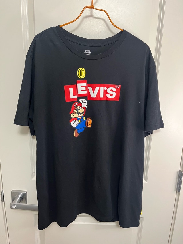 Levi's Limited Edition Men's Super Mario Graphic Tee XL