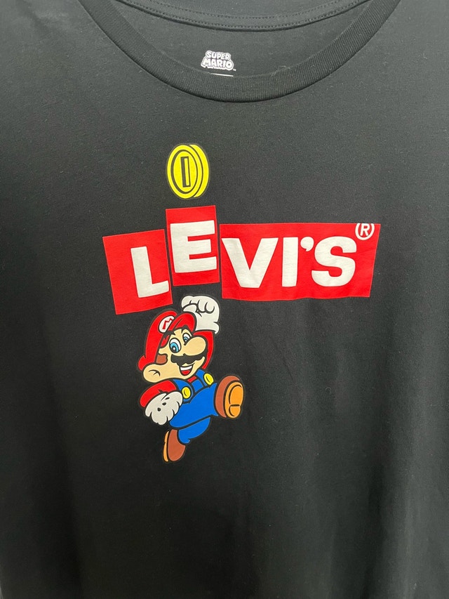 Levi's Limited Edition Men's Super Mario Graphic Tee XL - photo 2