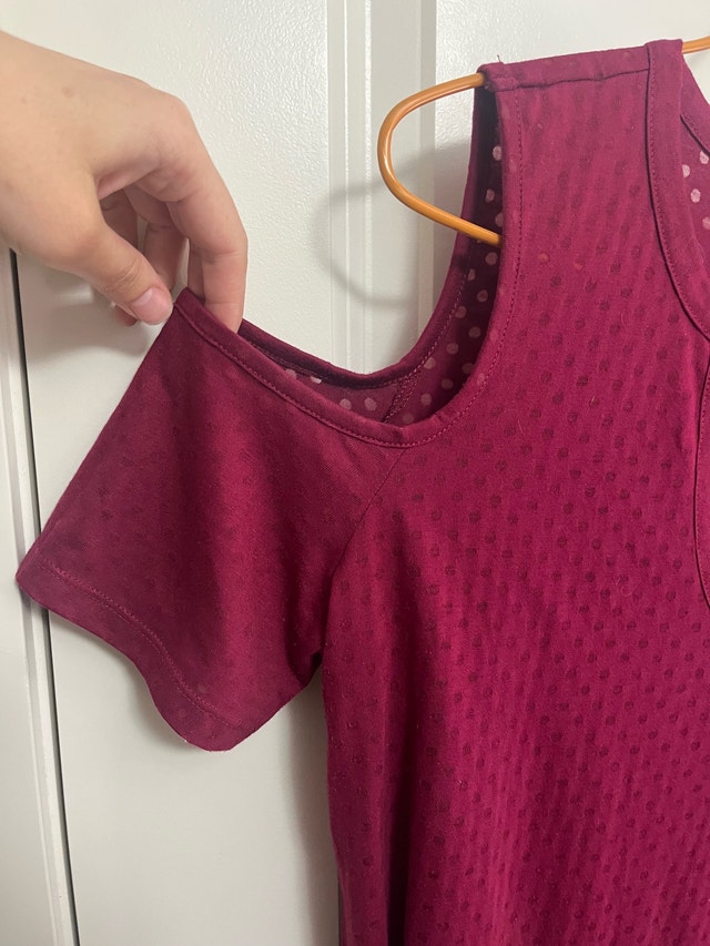 Love & Legend Wine Cold-Shoulder Shirt XL - photo 4