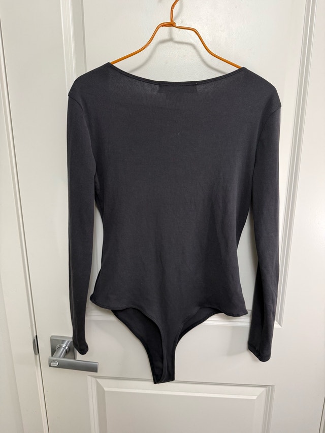 saltwater LUXE Black Long-Sleeve Scoop Bodysuit S - photo 5