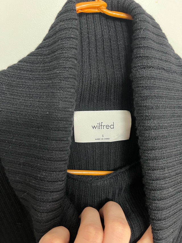 Wilfred Aritzia Women's 100% Merino Cropped Sweater - Size Small - photo 2