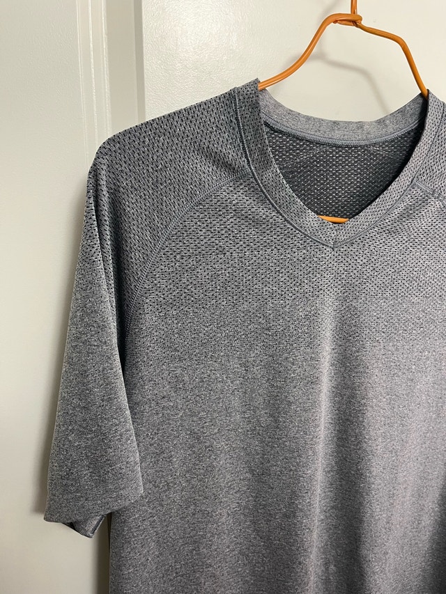 Lululemon Men's Metal Vent Tech Shirt - Size S - photo 4