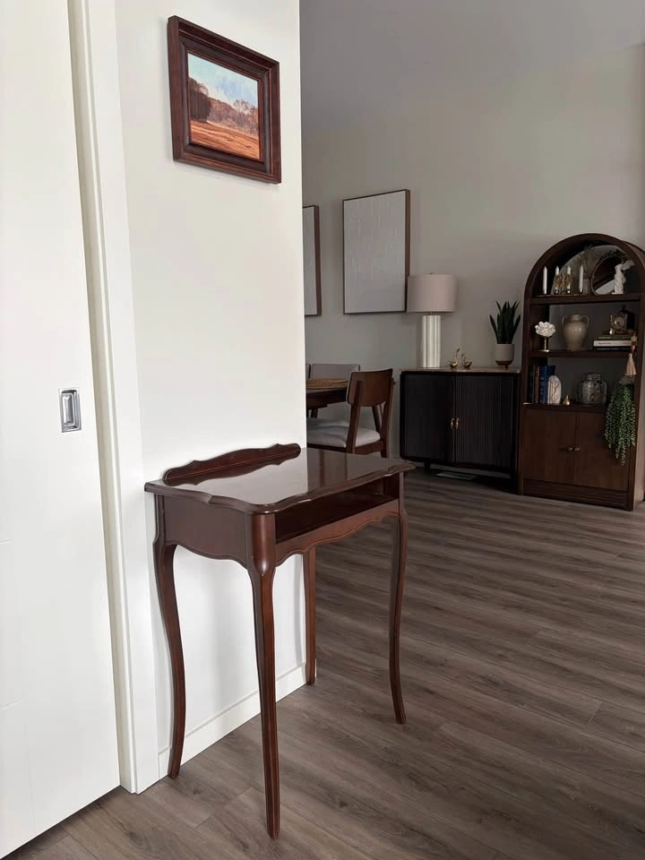 Antique/Vintage Entry/Side Table - photo 2